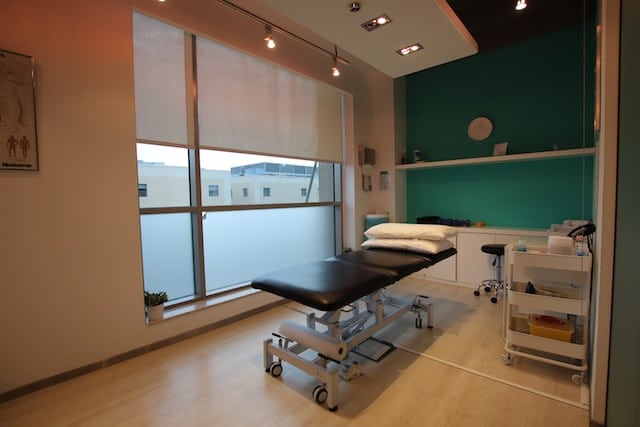 iMove Clinic therapy room
